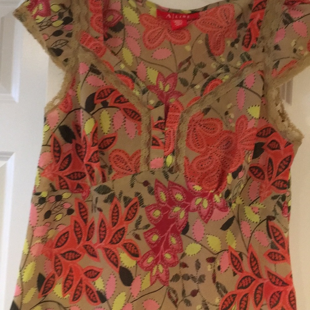 Ladies top